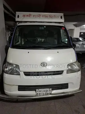 Toyota LiteAce Covered Van