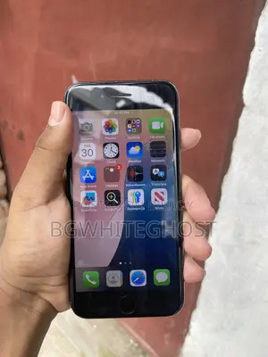 Apple iPhone SE (2020) 64 GB Black