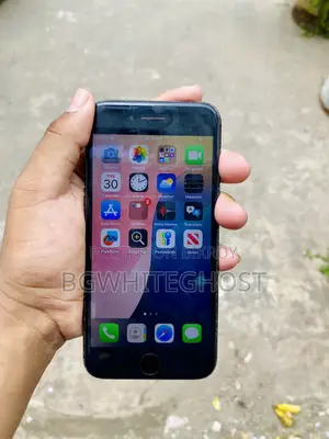 Apple iPhone SE (2020) 64 GB Black