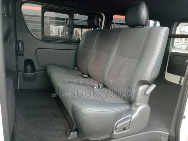 Toyota HiAce 2021 Pearl