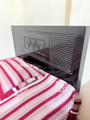 সেমি ডাবল কাঠের বিছানা ৪ ফুট বাই ৭ ফুট