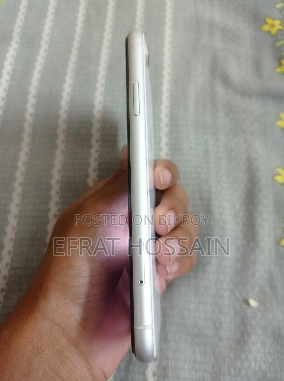 Apple iPhone XR 64 GB White