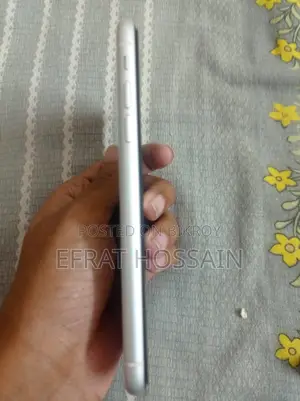 Apple iPhone XR 64 GB White