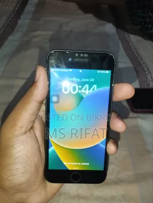 Apple iPhone 8 64 GB Black