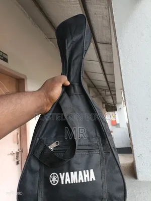ইয়ামাহা ব্র্যান্ডের ইউকেলে নিউ কন্ডিশন