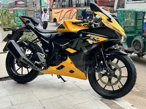 Suzuki GSX-R 2023 Yellow