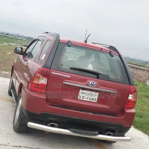 কিয়া স্পোর্টেজ ২০০৯ রেড