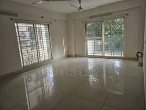 বনানীতে ৪ বেডরুমের অ্যাপার্টমেন্ট ভাড়ার জন্য