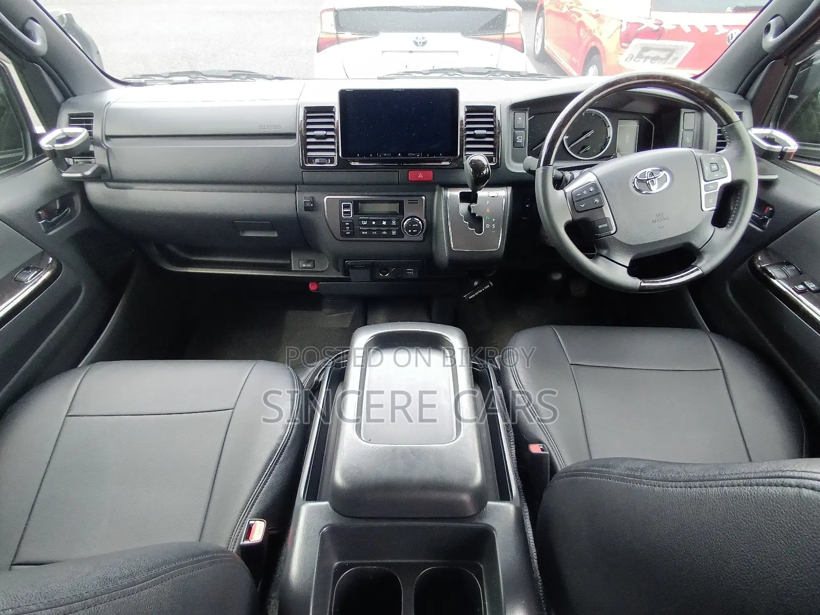 Toyota HiAce 2023 Black
