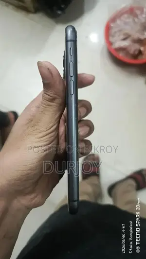 Apple iPhone 11 64 GB Black