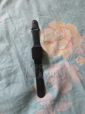 অ্যাপল ওয়াচ ৩ ওয়াইফাই এবং সেলুলার