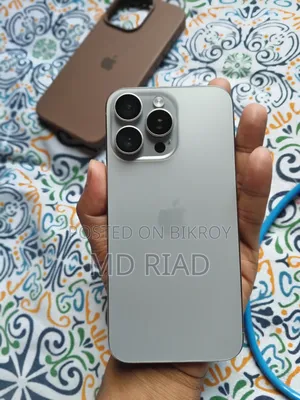 Apple iPhone 15 Pro Max 256 GB Silver