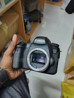 ক্যানন ৬ডি ফুল ফ্রেম ডিএসএলআর ক্যামেরা