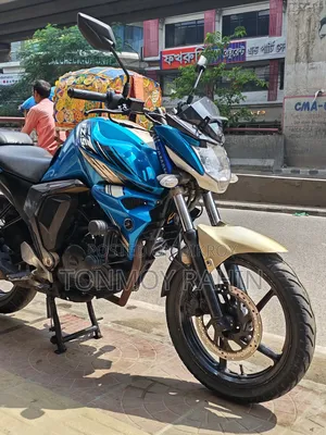 ইয়ামাহা এফজেড ২০১৮ সিলভার
