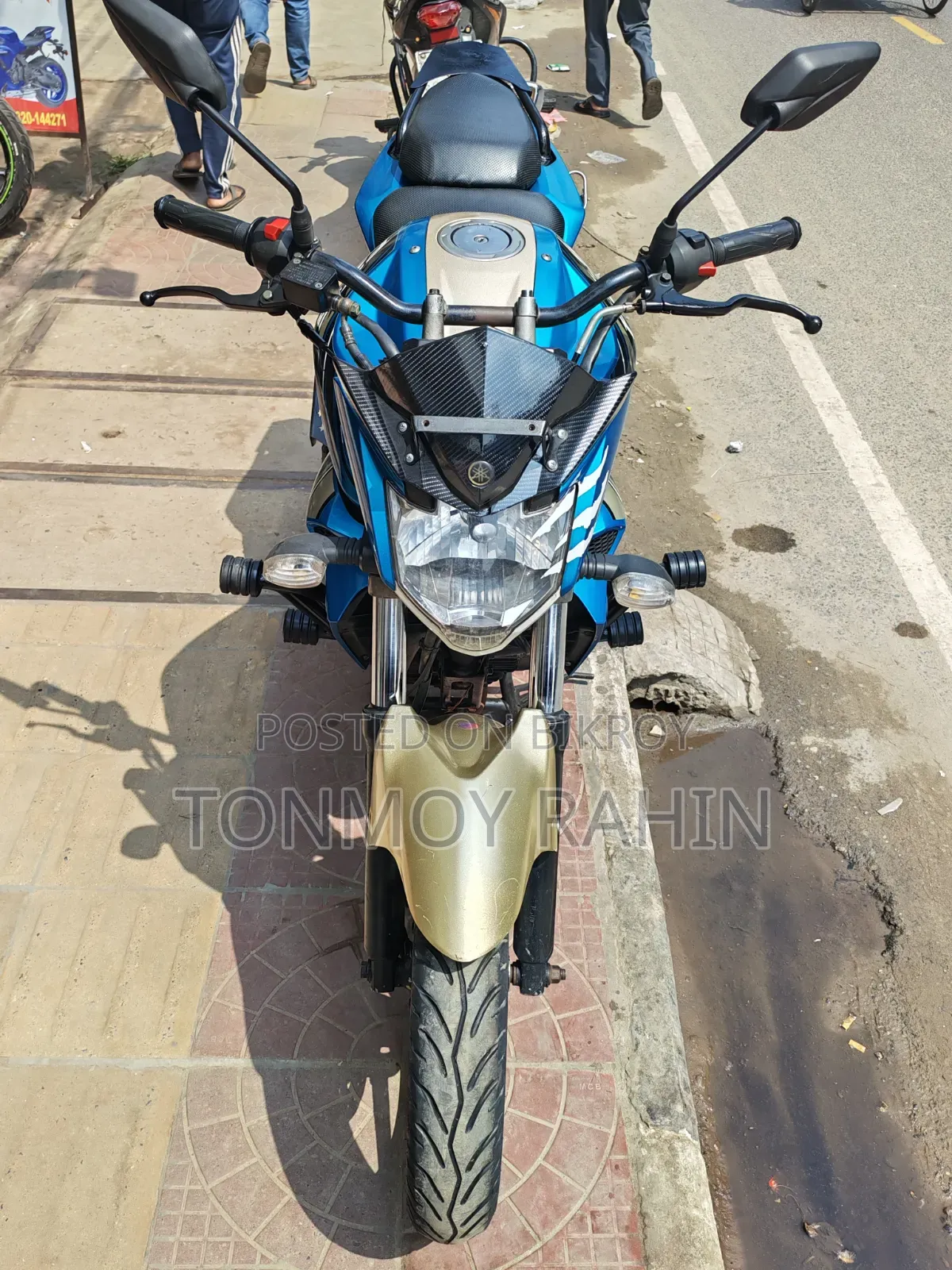 ইয়ামাহা এফজেড ২০১৮ সিলভার