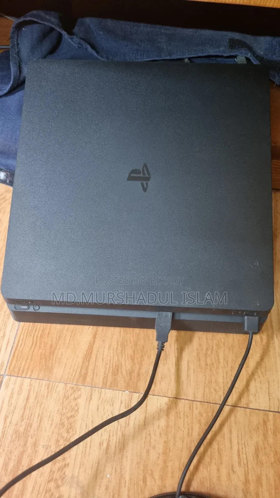 Ps4 Game Console 1TB, 2 Controllers