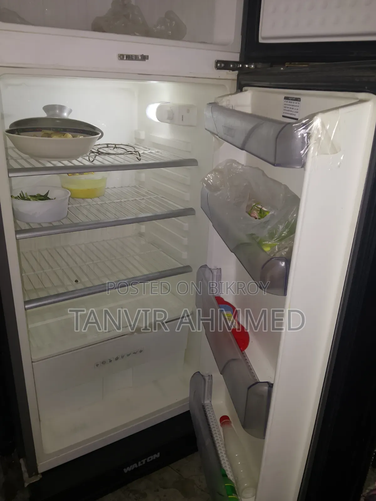 ফুল ফ্রেশ একটি ফ্রিজ বিক্রি