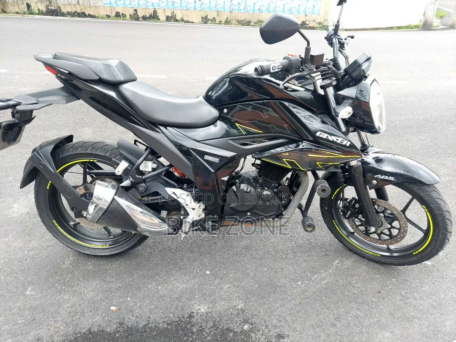 Suzuki Gixxer Fi ABS 2023 Black