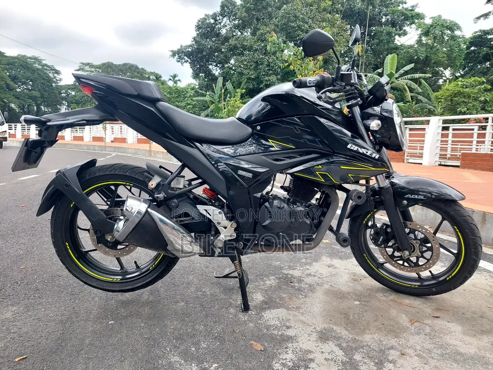 Suzuki Gixxer Fi ABS 2023 Black