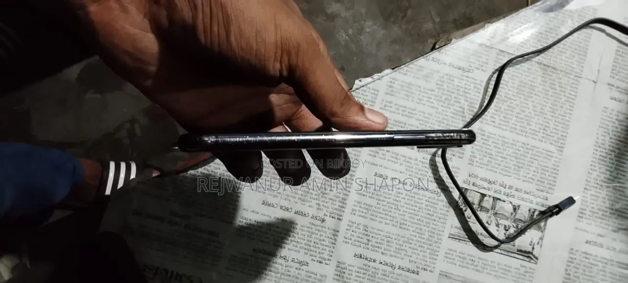 অ্যাপল আইফোন এক্স ৬৪ জিবি কালো