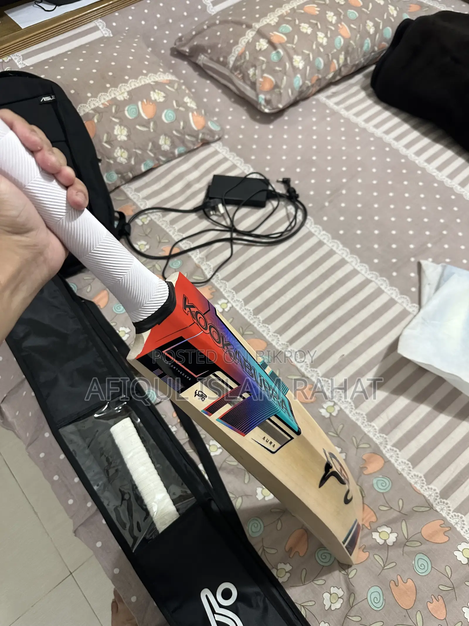 Kokabura Cricket Bat