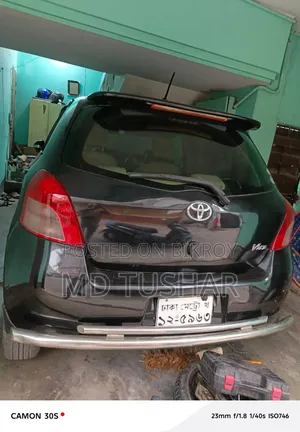 Toyota Vitz 2005 Black