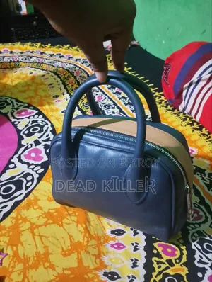 অরিজিনাল চামড়ার ব্যাগ
