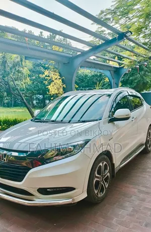 Honda Vezel 2017 White