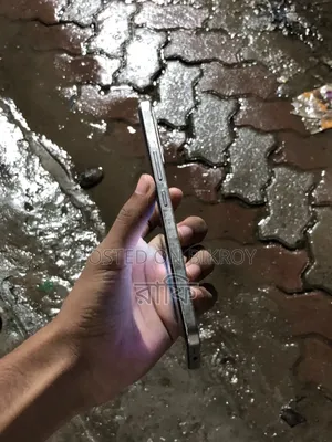 Vivo V25e 128 GB Orange