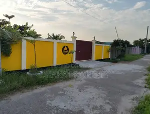 সেক্টর-৯ এ ৩০০ ফুট রাস্তার পাশে ২০ কাঠা দক্ষিণমুখী জমি