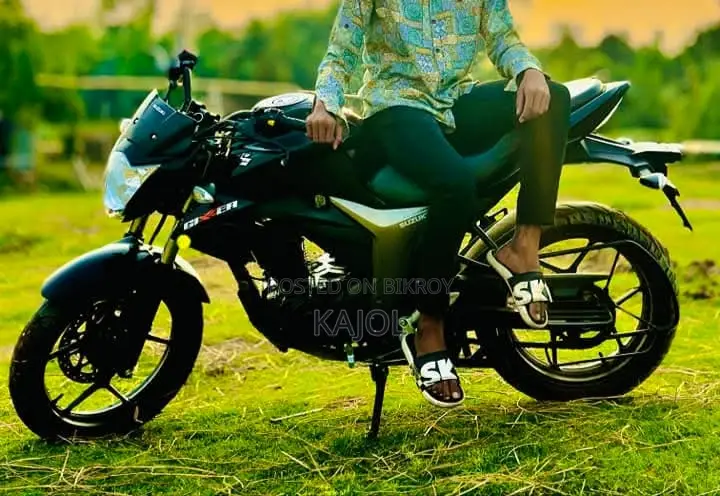 Suzuki Gixxer Monotone 2022 Black