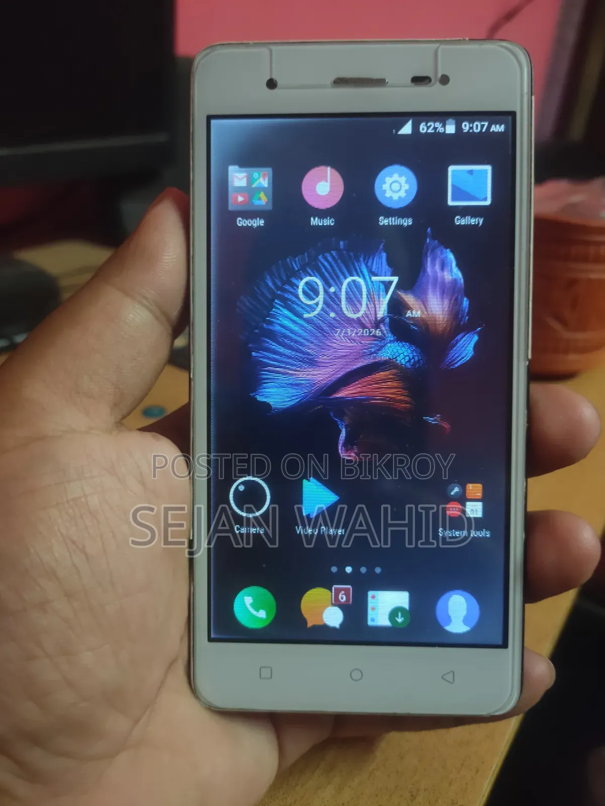 Lava 16 GB White