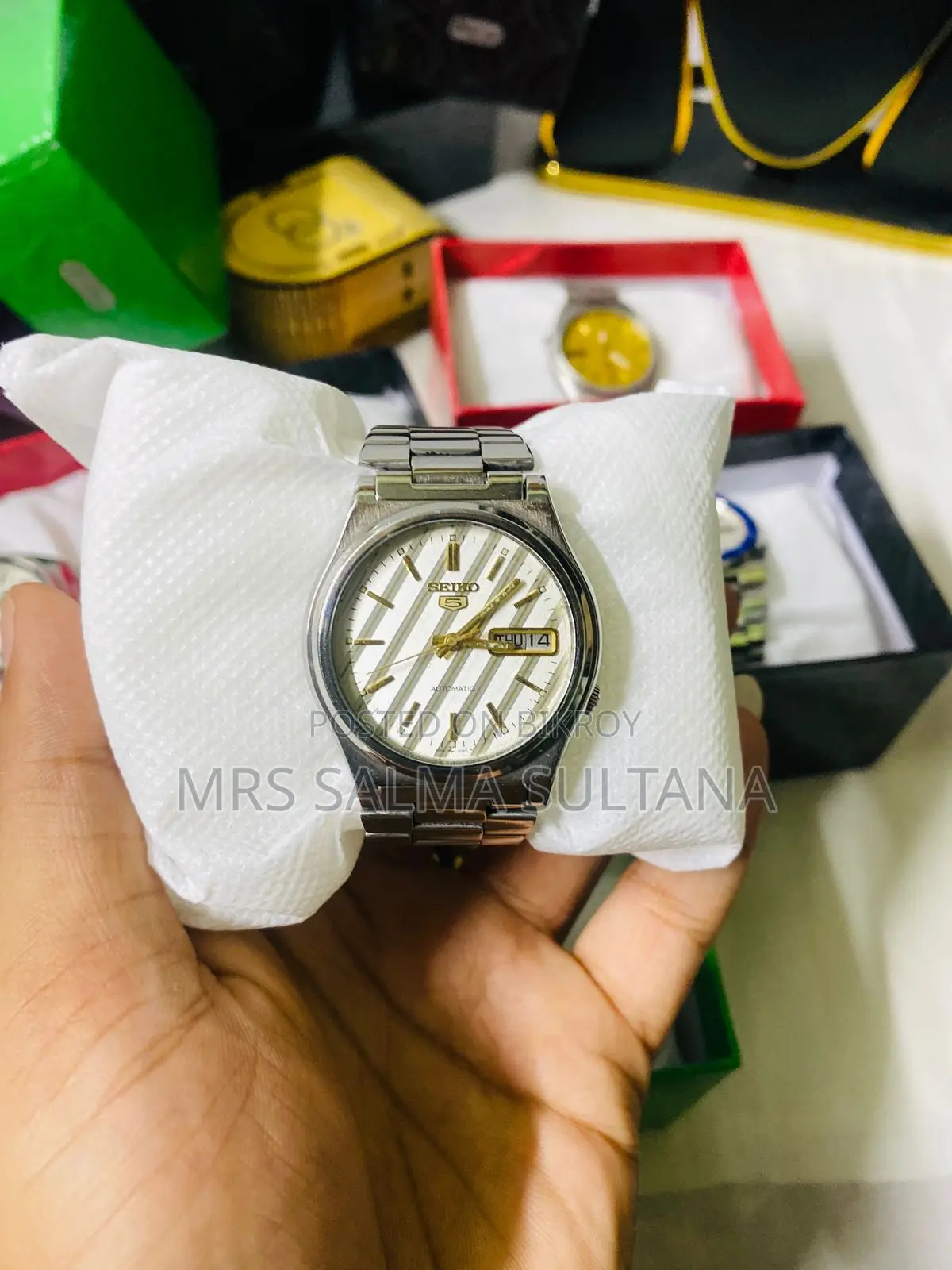Seiko 5 Automatic Vintage Watch for Men Collectable Item