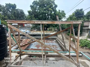 বাসা বাড়ি,শোরুম রং করার জন্য দুইটা টেবিল বিক্রয় করা হইবে।