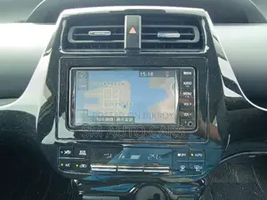 Toyota Prius 2021 Pearl