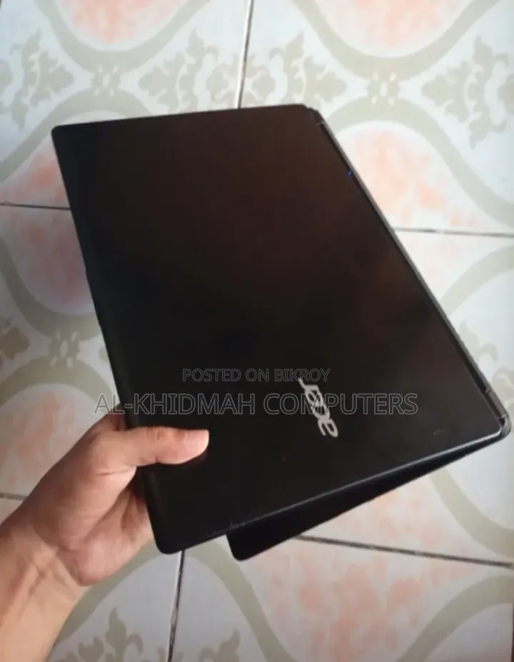 Laptop Acer 4GB Intel Core I5 HDD 1T