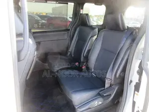 Toyota Esquire 2021 Pearl