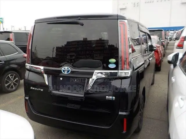 Toyota Esquire 2021 Black