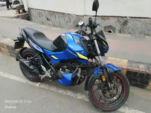 Hero Thriller 160R 2023 Blue
