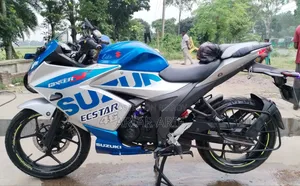 সুজুকি জিক্সার এসএফ ২০২২ ব্লু