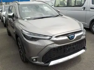 Toyota Corolla Cross 2022 Brown