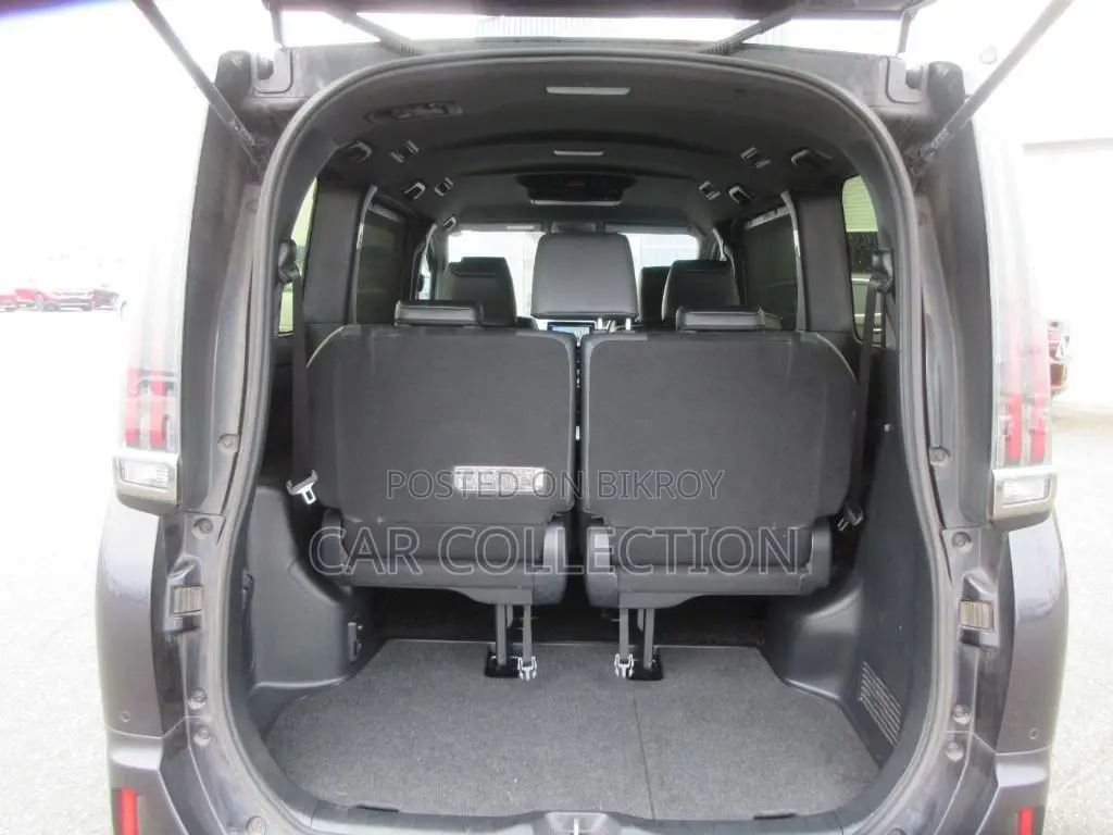 Toyota Esquire 2021 Black