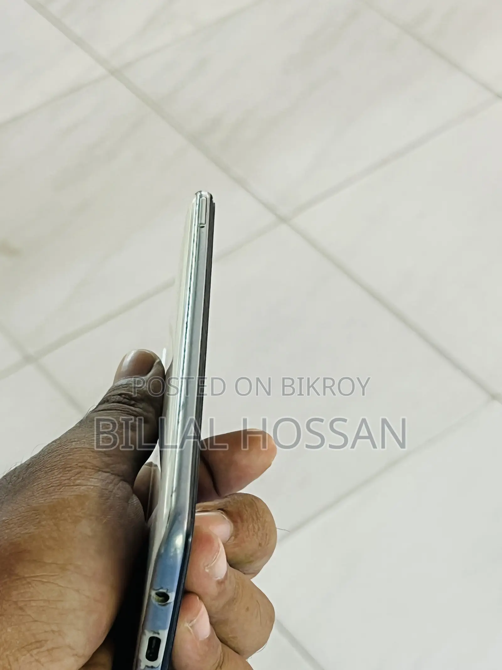 Samsung Galaxy A70 128 GB White