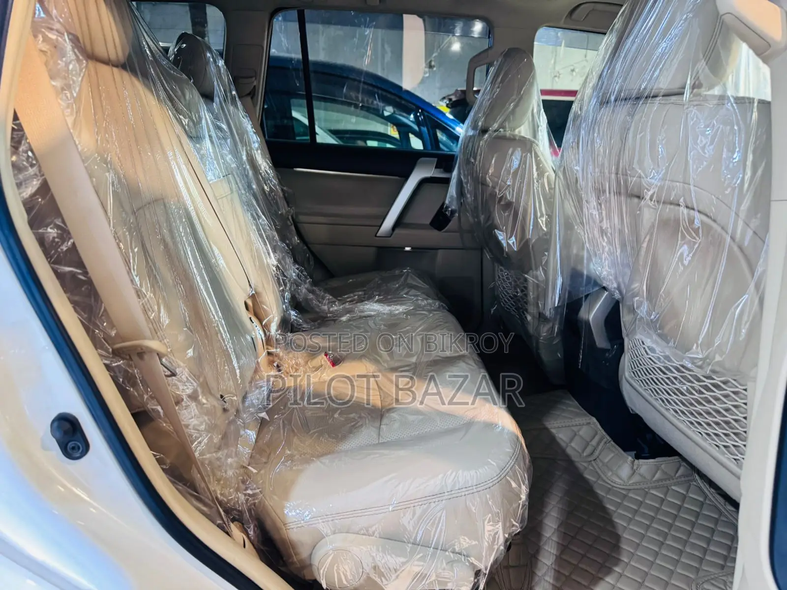 Toyota Land Cruiser Prado 4.0 Petrol TX 2018 Pearl