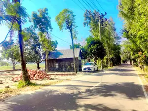 ৫ কাঠা প্লট — ঢাকা-মাওয়া এক্সপ্রেসওয়ের পাশে — Square City