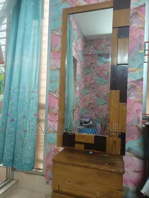 ড্রেসিং টেবিল