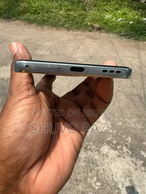 New Oppo F29 256 GB Silver