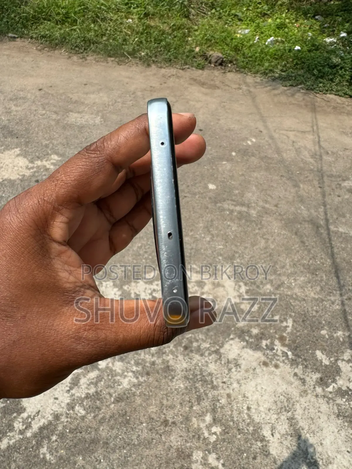 New Oppo F29 256 GB Silver