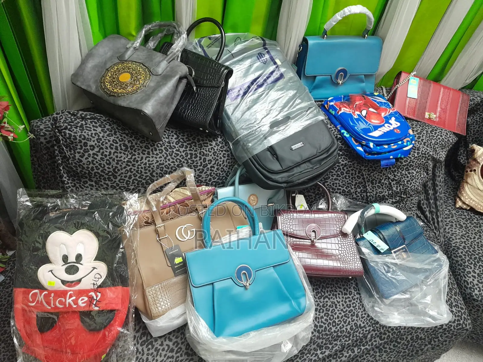 Stock clearance sale due to business closure!