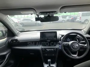 Toyota Yaris Cross 1.5 Hybrid FWD 2021 Black
